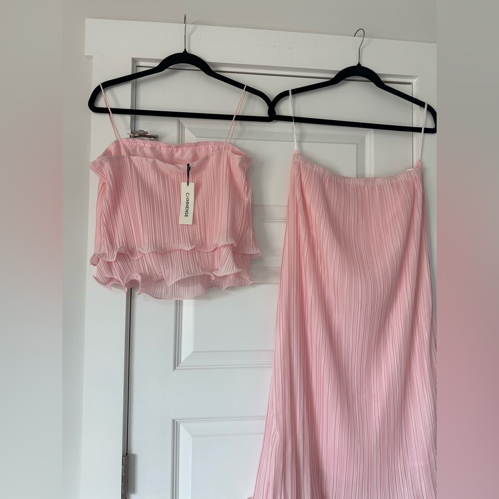 Commense Pleated Pink Ruffle Skirt Set - Picture 4 of 7